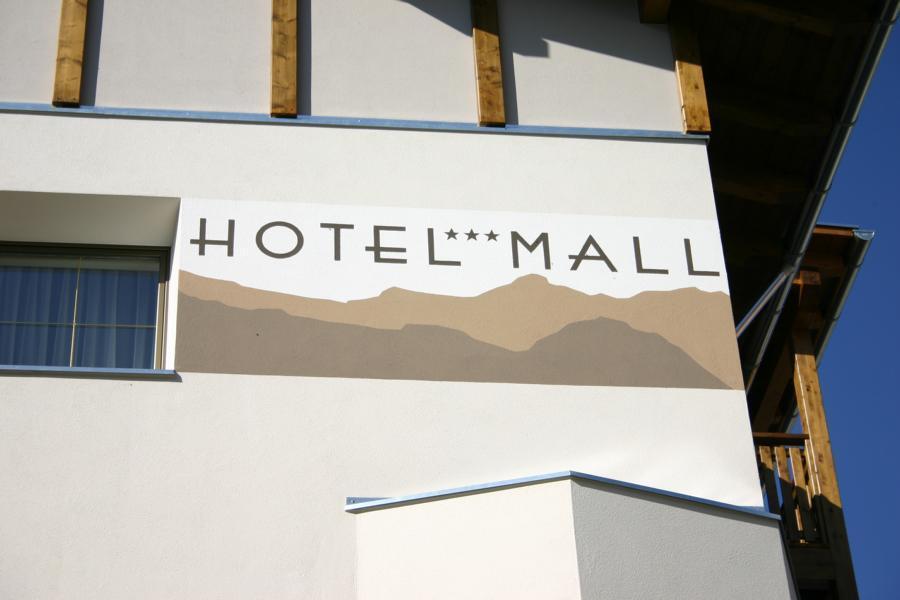 Hotel Mall San Valentino alla Muta Exterior foto